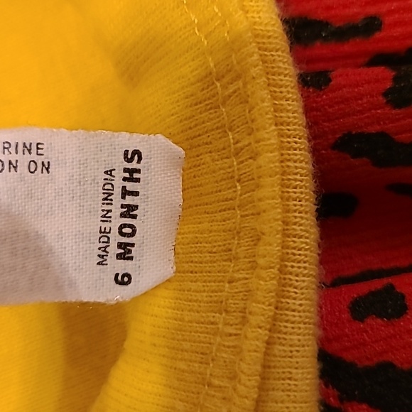 Hulkamania yellow short sleeved onesie/bodysuit - Picture 3 of 4